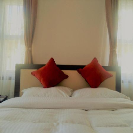 Bed and Breakfast Hidden Leaf Lalitpur Exterior foto